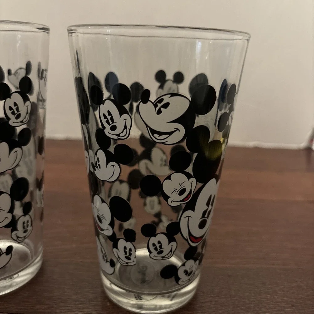 Set Of 2 Disney Mickey Mouse All Over Glass 16 oz Fun Faces Glassware‎